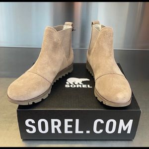 SOREL Harlow Chelsea in ash grey suede